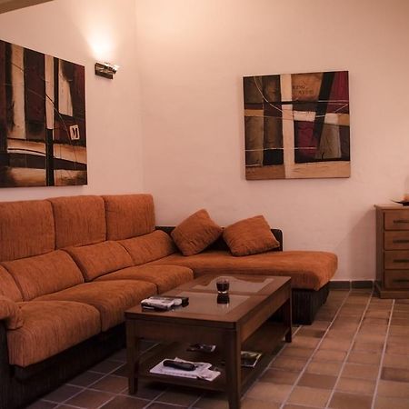 Casa Sierpes Daire Caces Oda fotoğraf