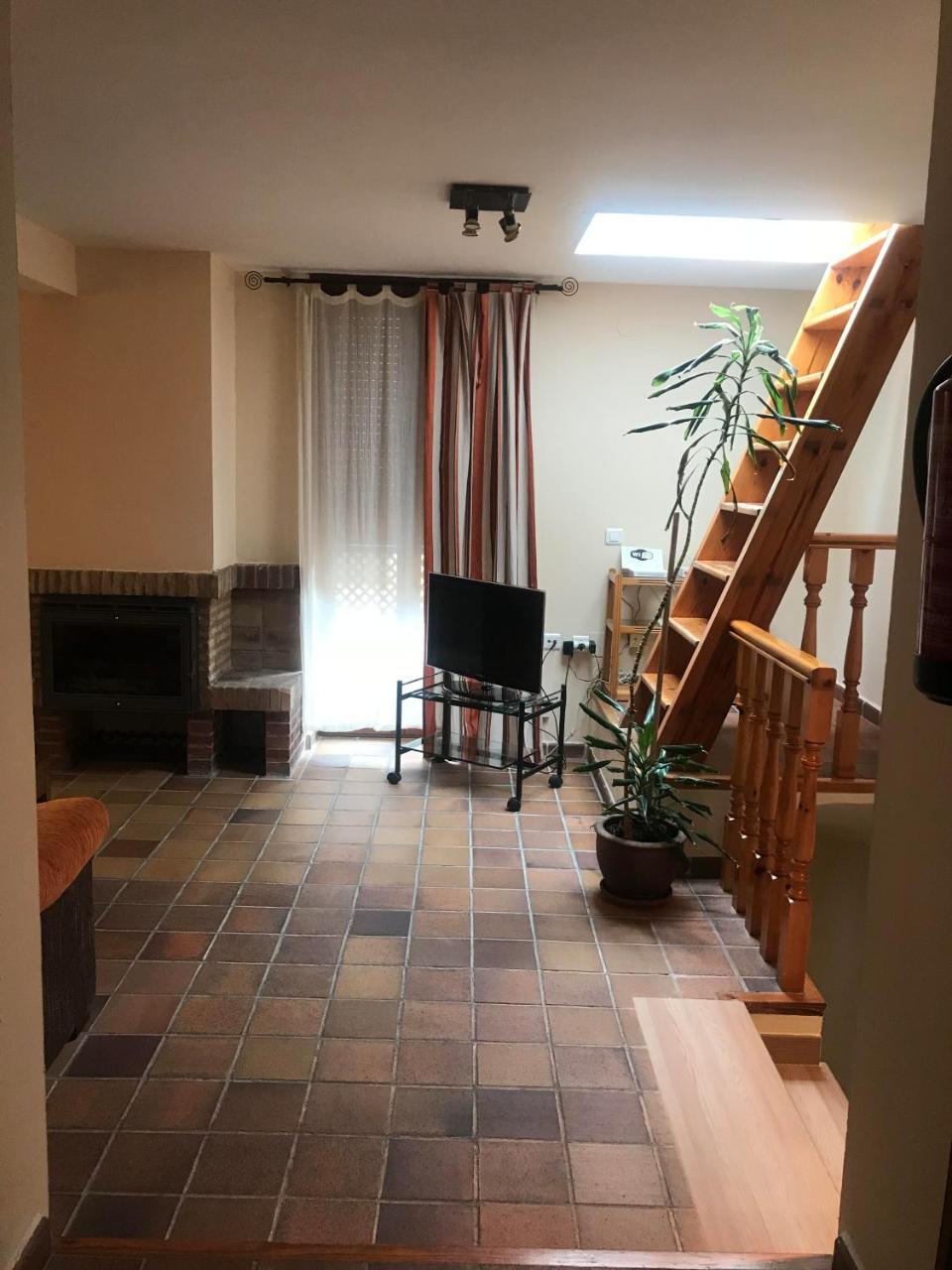 Casa Sierpes Daire Caces Dış mekan fotoğraf