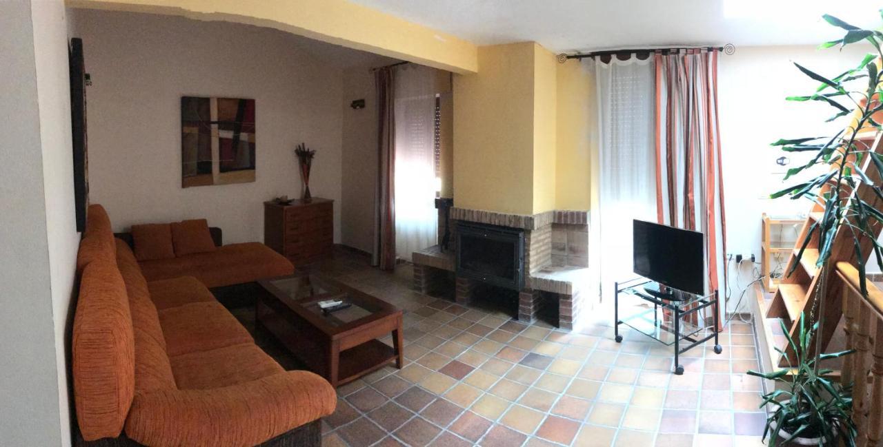 Casa Sierpes Daire Caces Dış mekan fotoğraf