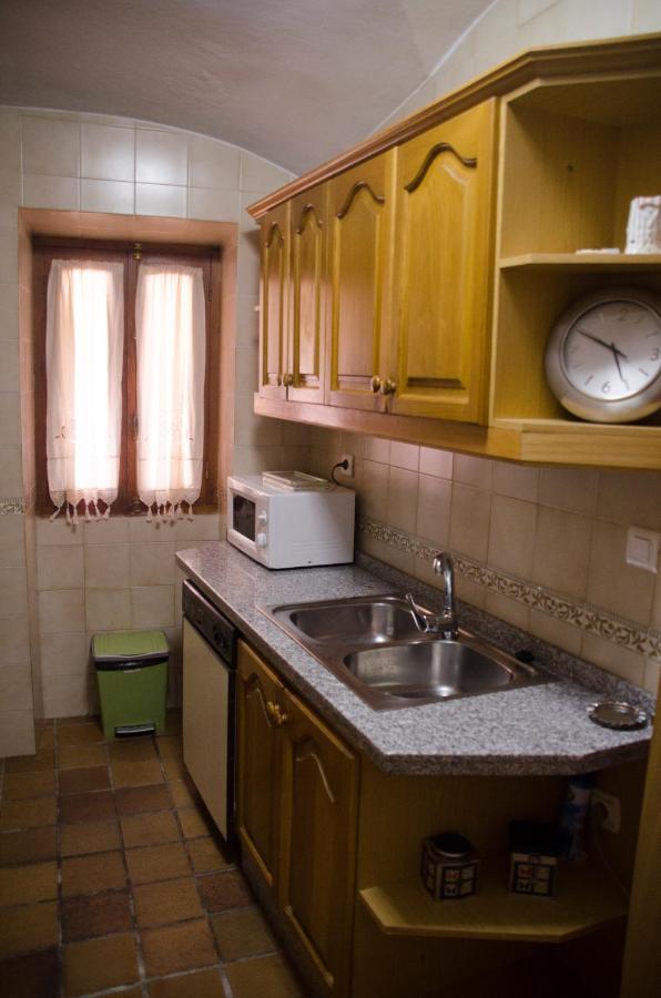 Casa Sierpes Daire Caces Oda fotoğraf